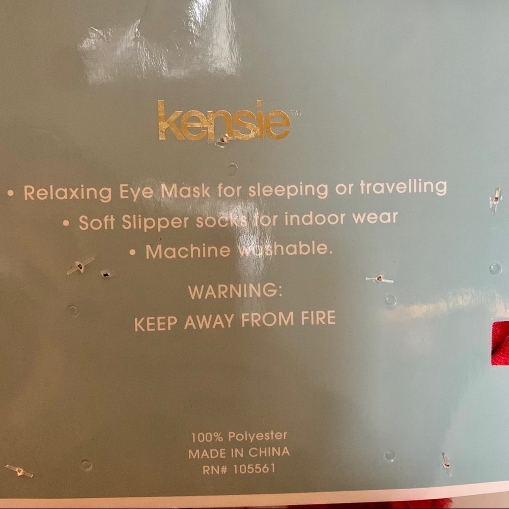 Children’s Christmas Eye mask and Sock Set - Picture 5 of 5